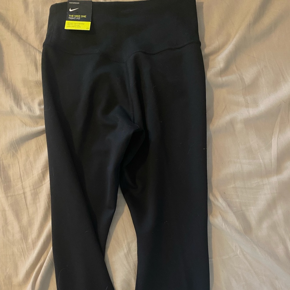 Nike Capri